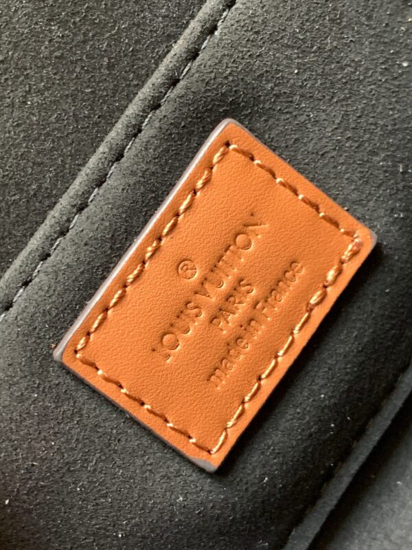 LV Luxury Element  Exquisite Mini Handbag in Premium First-Layer Leather,  LV006