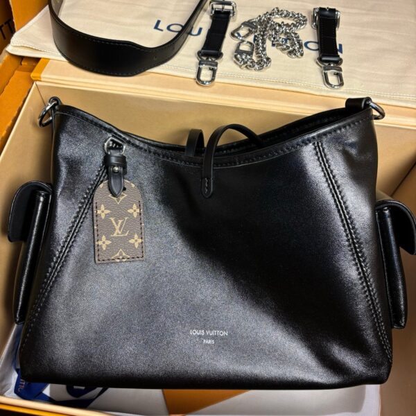 LV Luxury Element CarryAll Cargo Small Bag in Soft Lambskin: Your Compact Daily Companion LV018