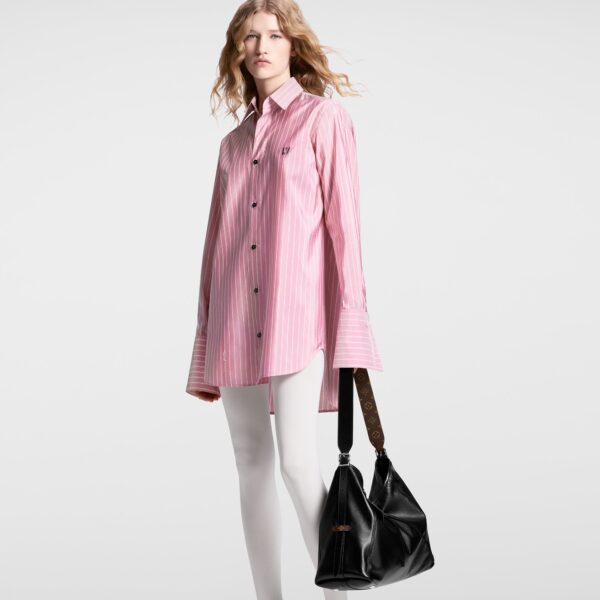 LV Luxury Element CarryAll Cargo Medium Handbag Soft Lambskin: Spacious and Stylish for Everyday Elegance LV019