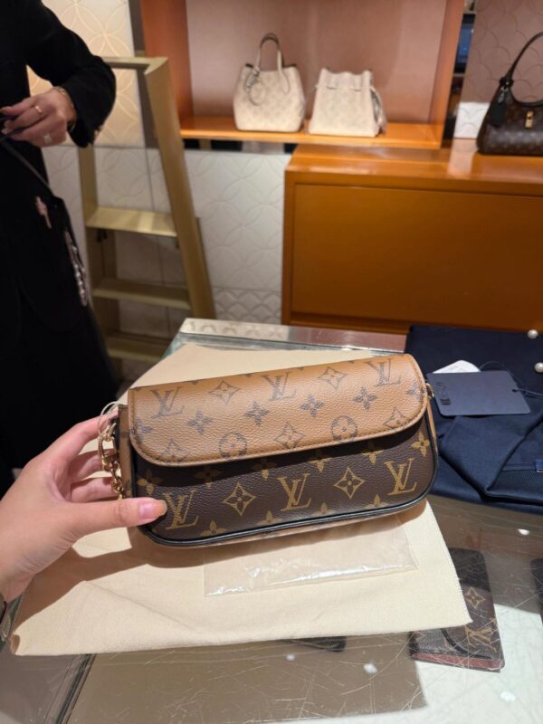 LV Luxury Element Elegant Monogram Wallet on Chain Bag - Timeless Style and Versatility  handbags LV020