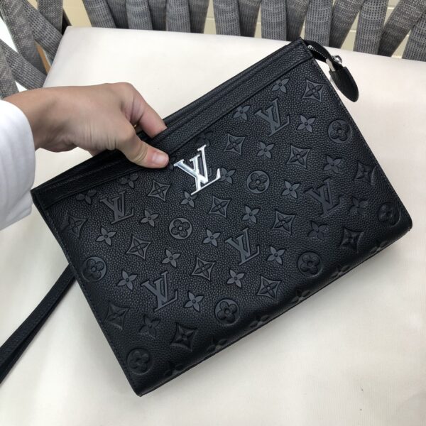 Men's Textured Leather Zip Clutch