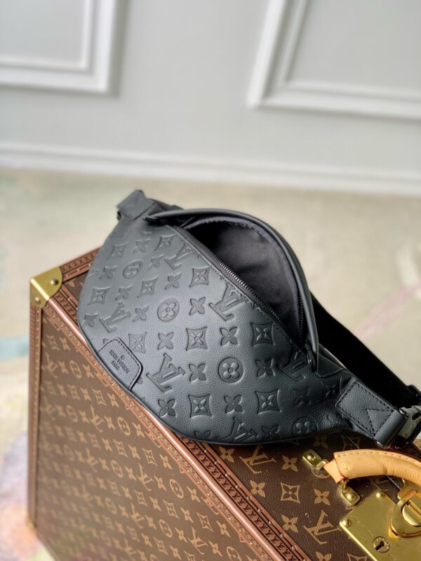 Classic LV Monogram Shadow embossed leather Discovery belt bag