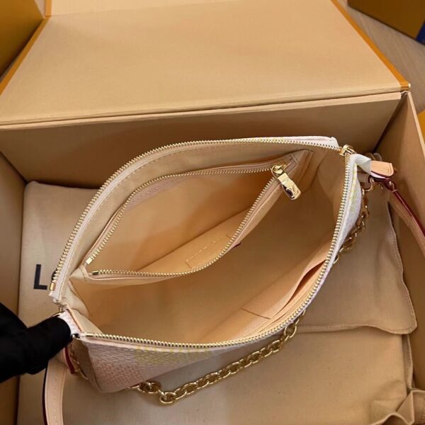 Damierlicious Pochette Accessoires Handbag