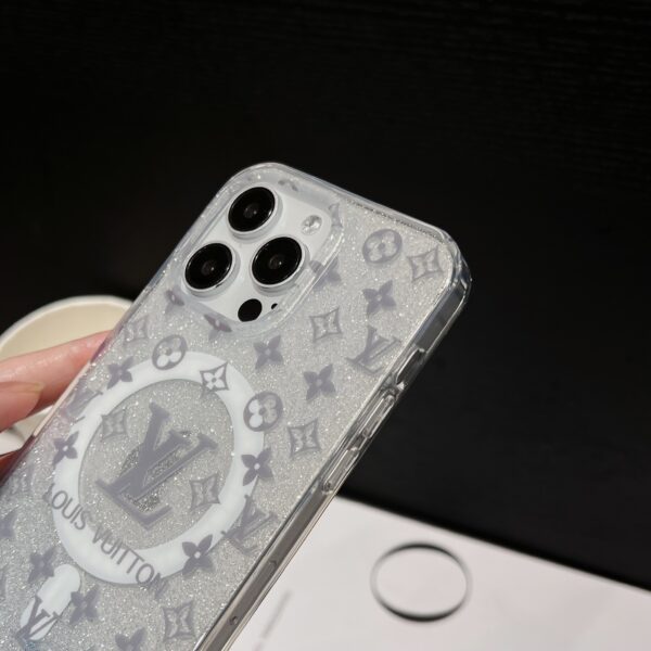 LV magnetic phone case